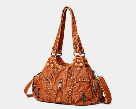 Boho Chic Crossbody Bag – Stylish & Practical for Cowgirl Lifestyles